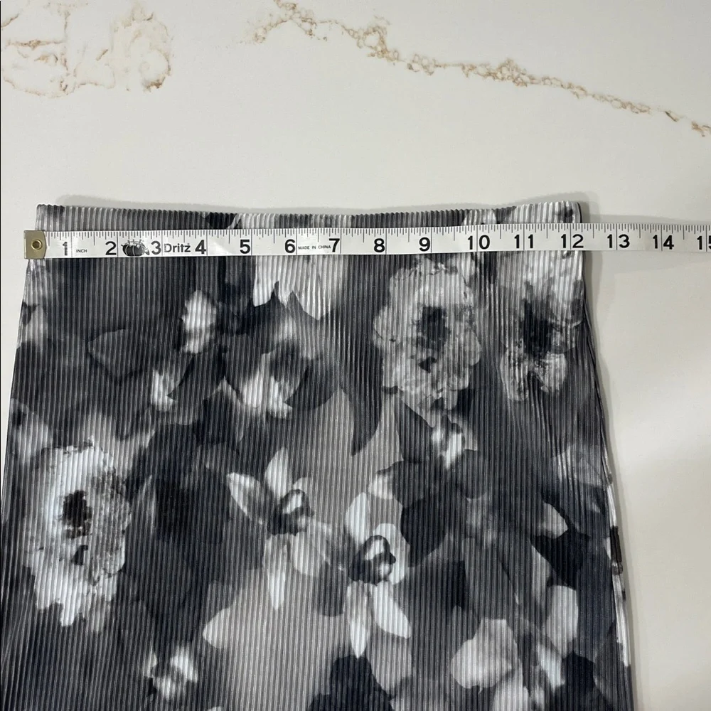 Topshop Gray & White Floral Crinkle Pleated Maxi Skirt | 4
